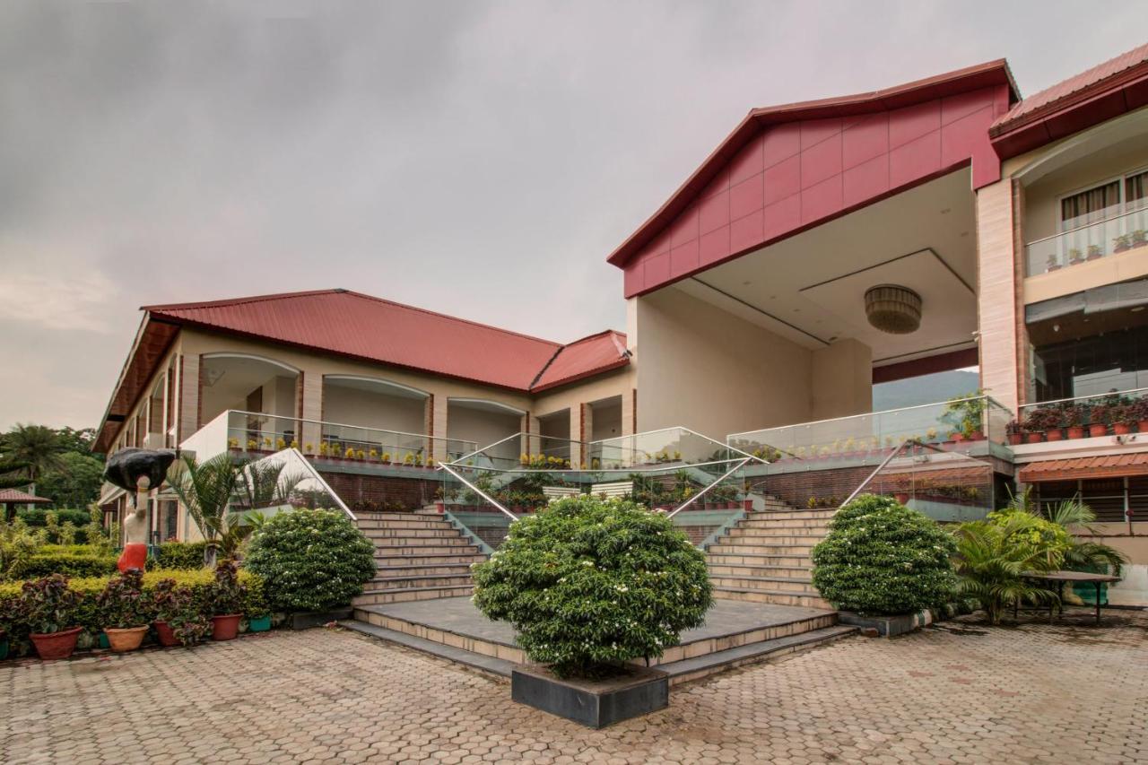 Hotel Oyo 3575 The Wave International Jamshedpur Exterior foto