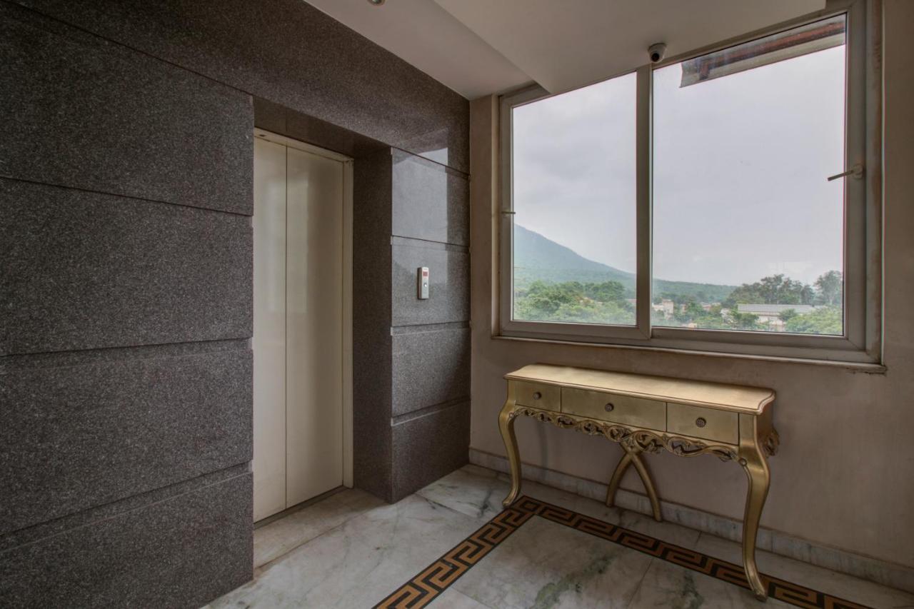 Hotel Oyo 3575 The Wave International Jamshedpur Exterior foto
