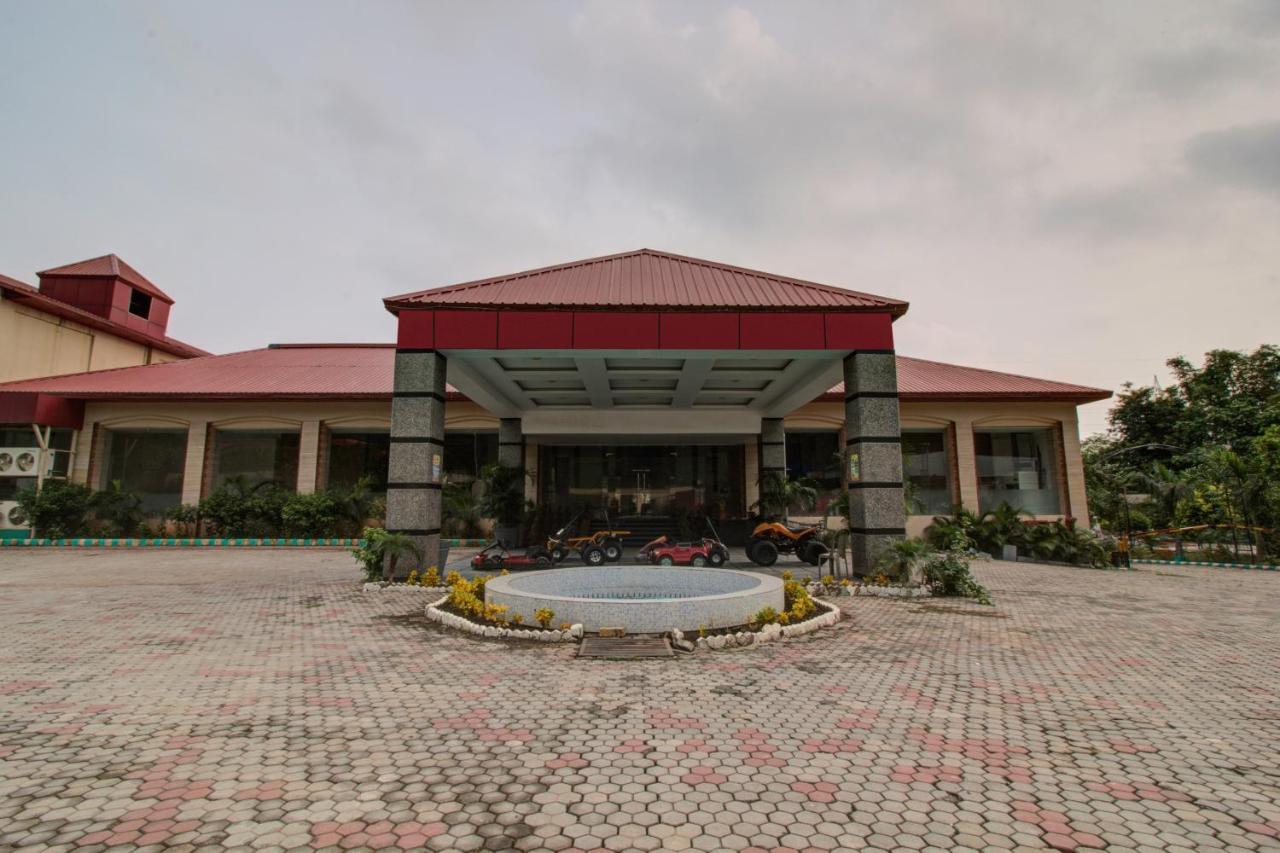 Hotel Oyo 3575 The Wave International Jamshedpur Exterior foto