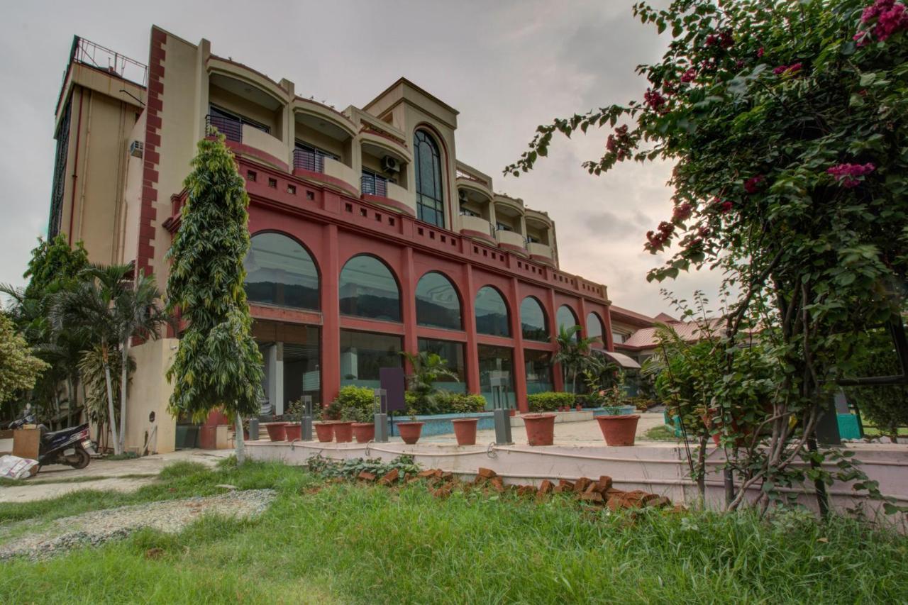 Hotel Oyo 3575 The Wave International Jamshedpur Exterior foto