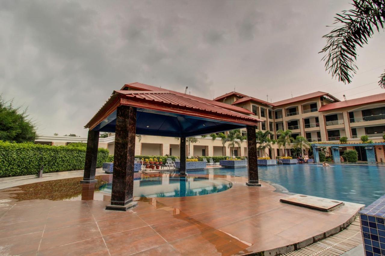Hotel Oyo 3575 The Wave International Jamshedpur Exterior foto